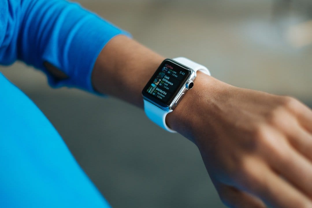 Comparatif des applications de golf pour montres connectées avec des fonctionnalités variées. — vue détaillée
