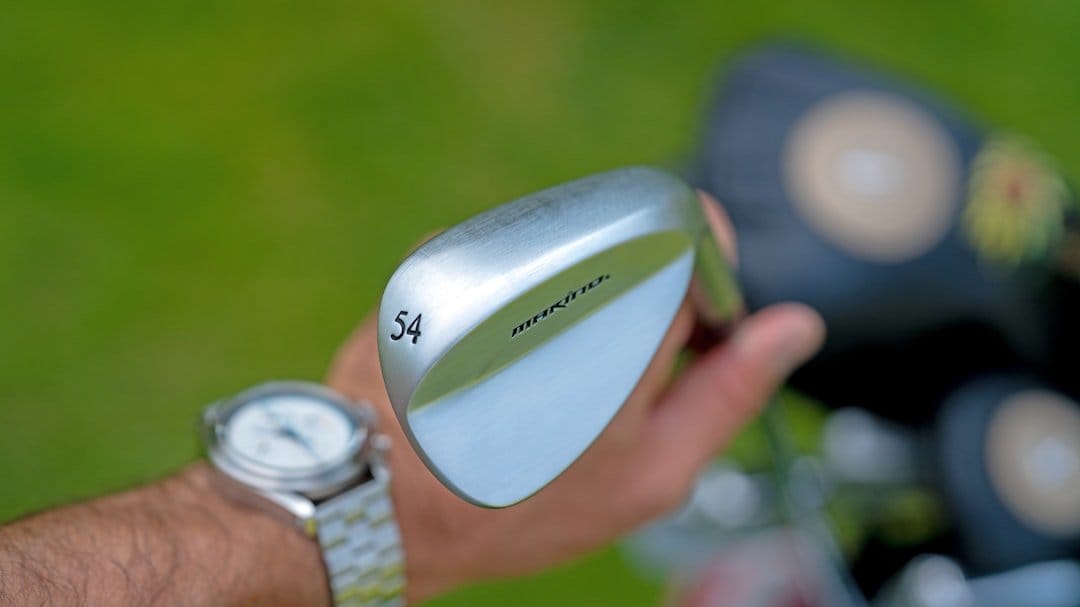 Blog 5 Montre de golf affichant des données de performance pour optimiser votre jeu
